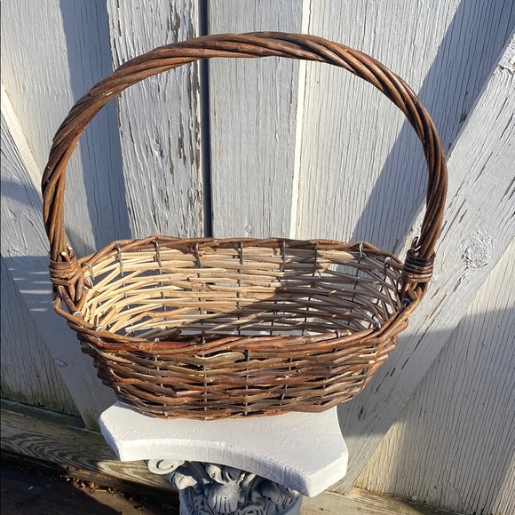 Other - Rustic Brown Wicker Basket